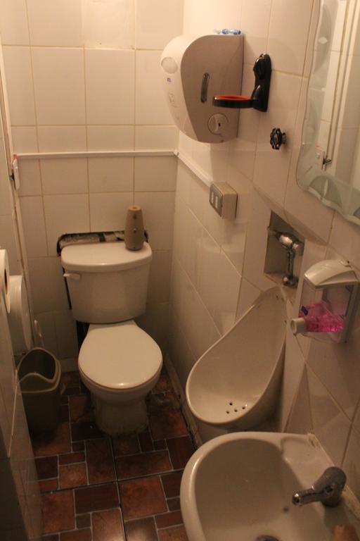 Hostal Barrio Brasil Santiago Ngoại thất bức ảnh