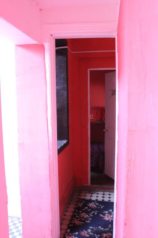 Hostal Barrio Brasil Santiago Ngoại thất bức ảnh